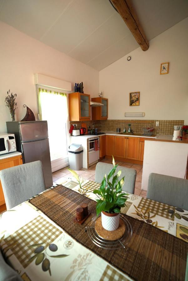 Apartamento Loft Avec Mezzanine Montagnac  Exterior foto