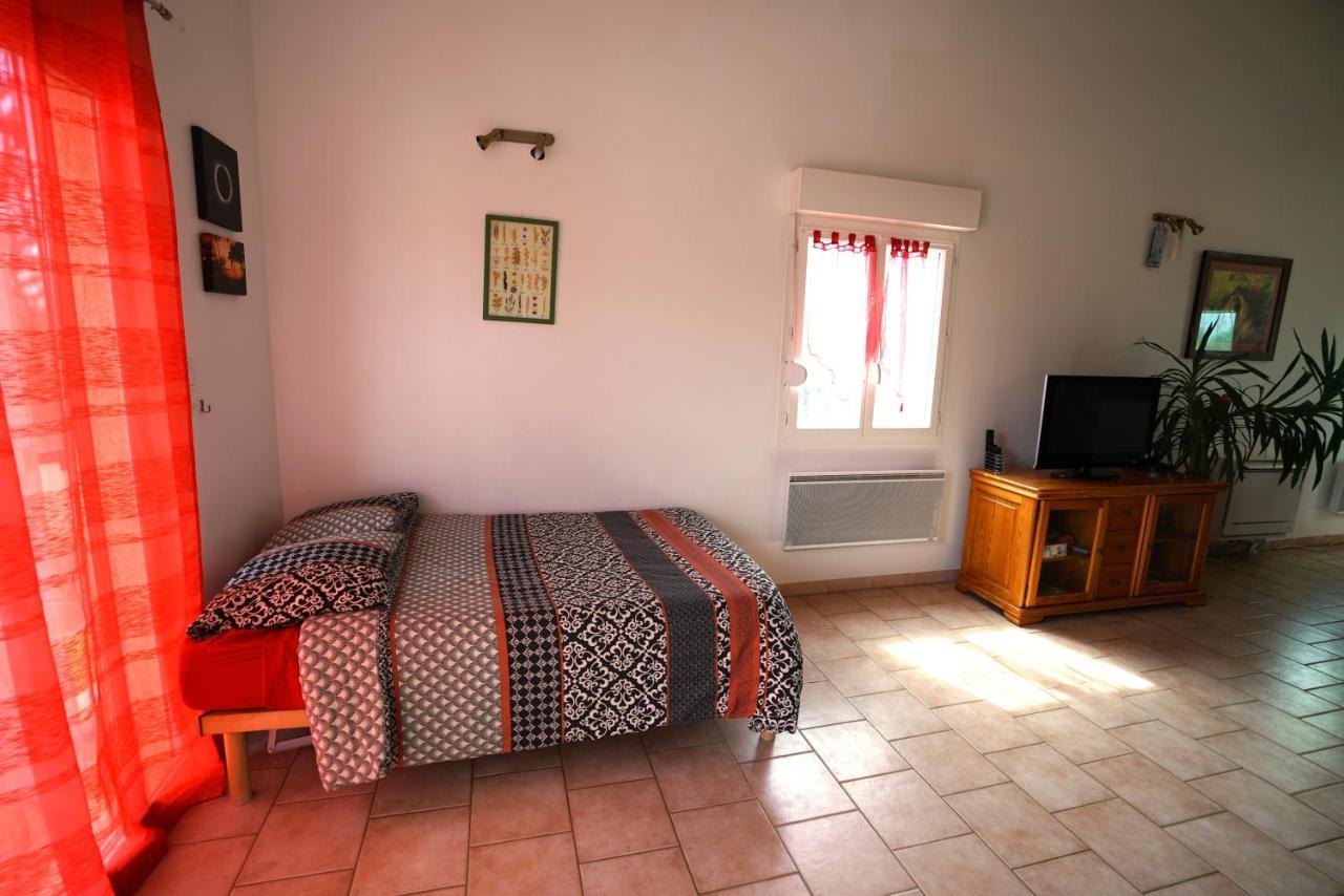 Apartamento Loft Avec Mezzanine Montagnac  Exterior foto
